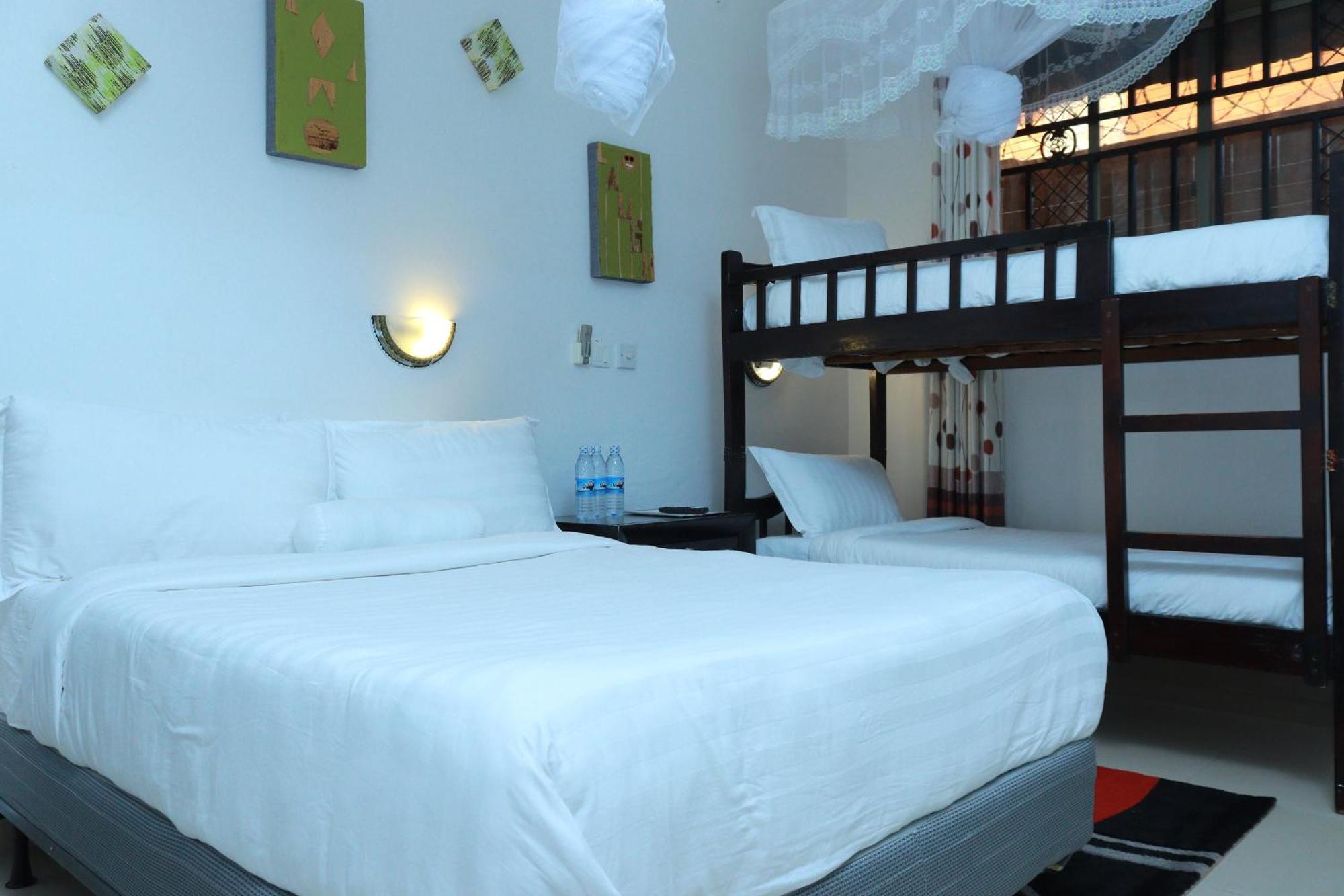 Mowicribs Hotel And Spa Entebbe Dış mekan fotoğraf