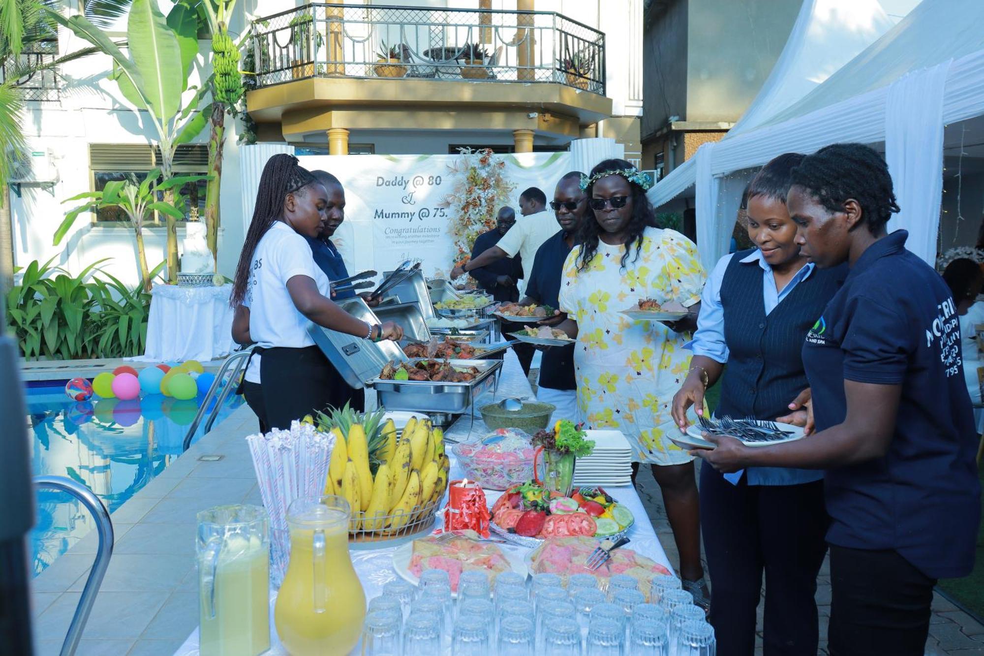 Mowicribs Hotel And Spa Entebbe Dış mekan fotoğraf