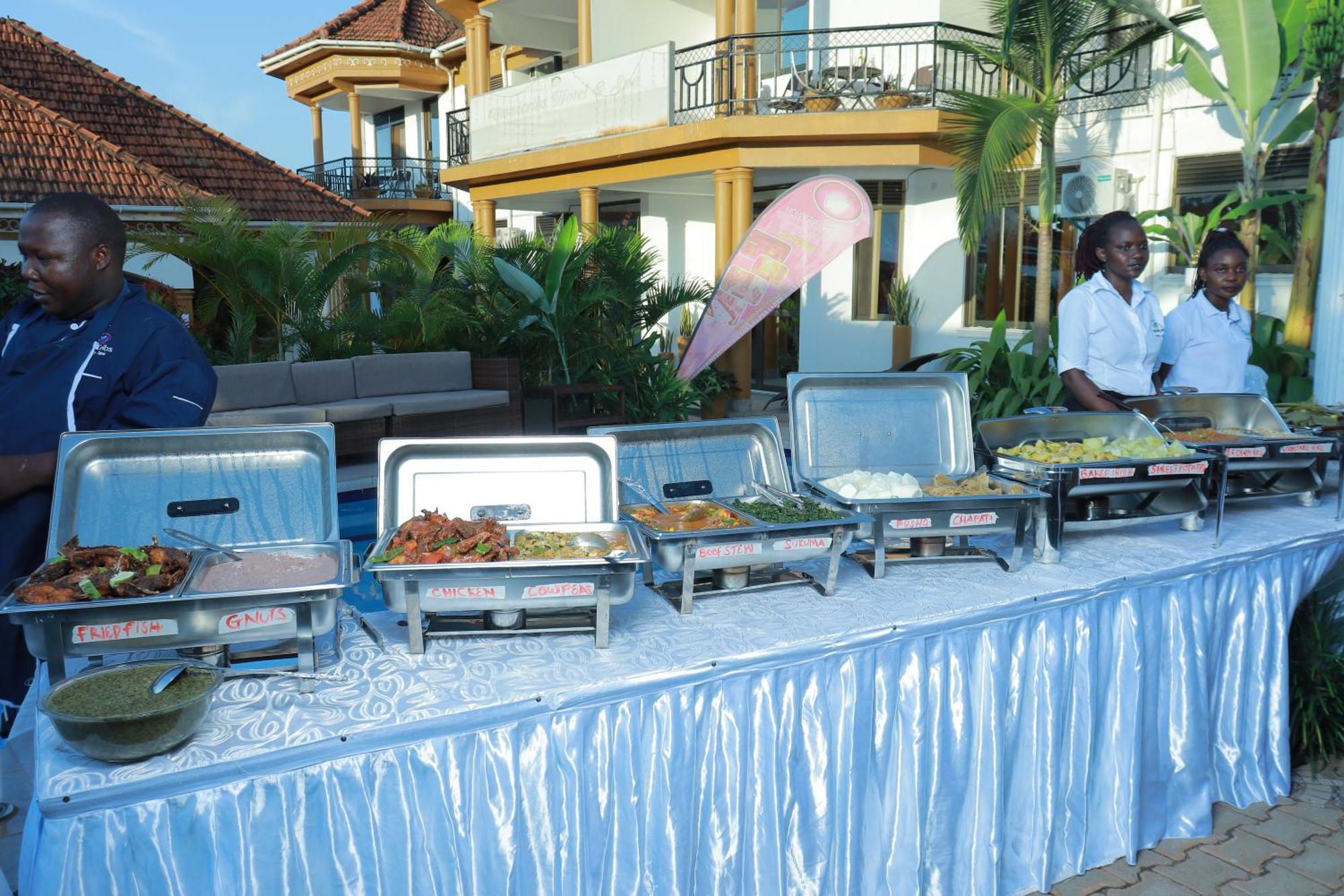 Mowicribs Hotel And Spa Entebbe Dış mekan fotoğraf