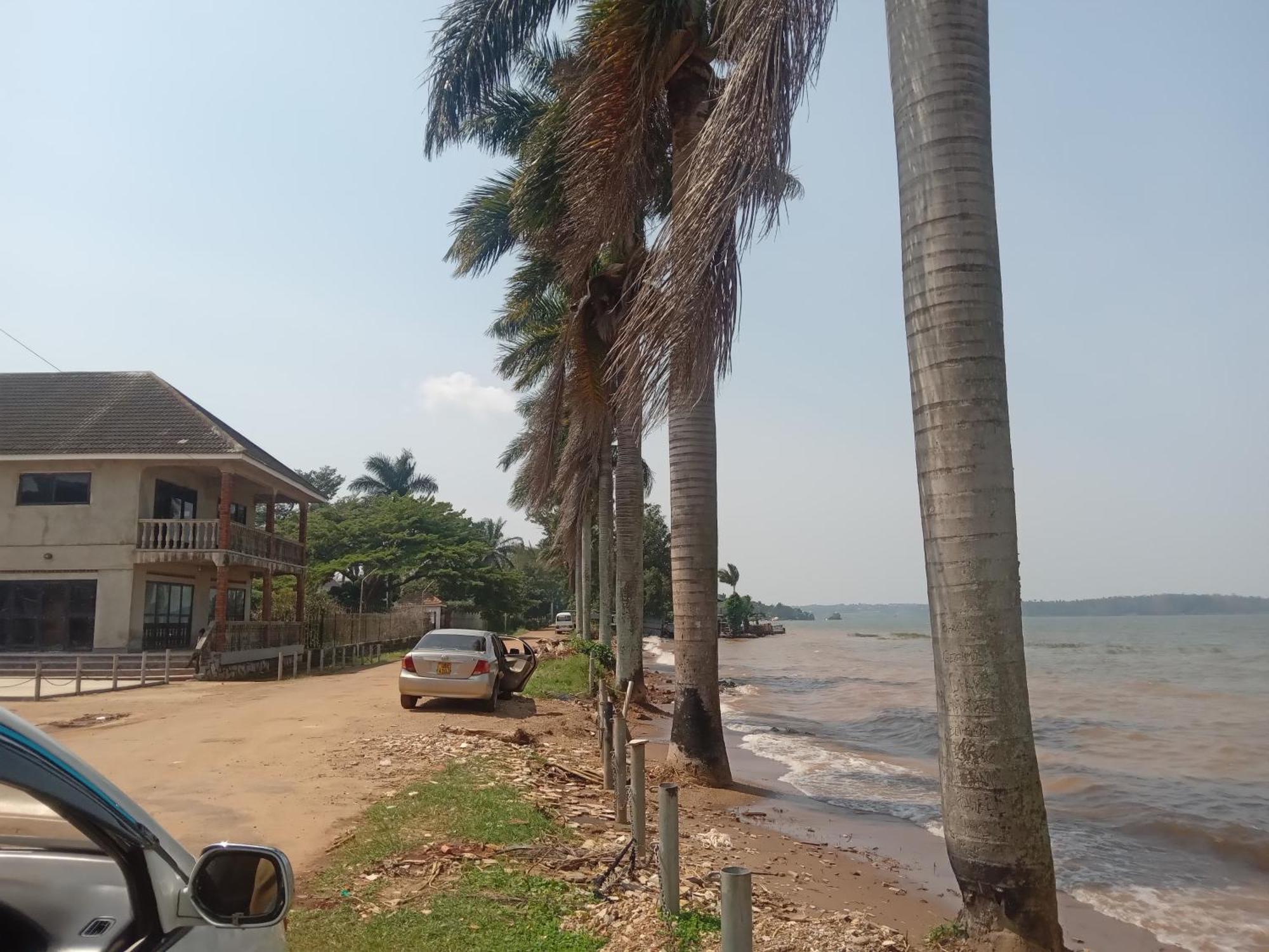 Mowicribs Hotel And Spa Entebbe Oda fotoğraf